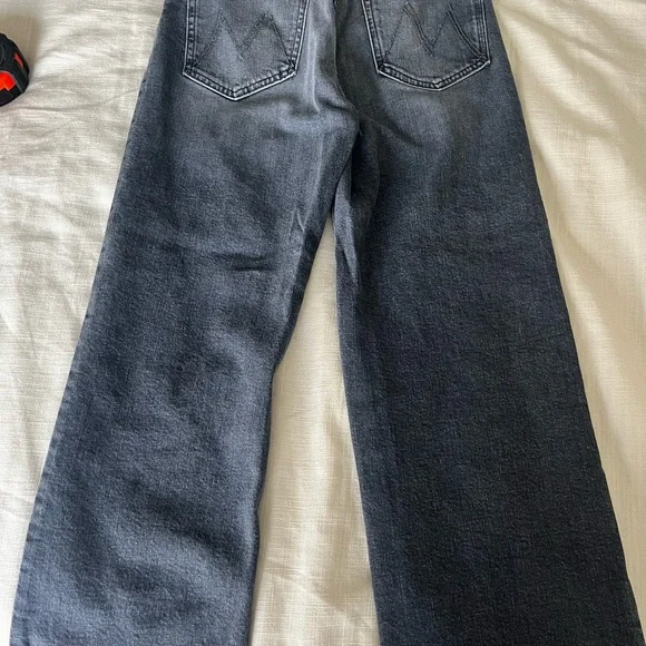 Mother- the rambler zip flood outta sight. Women's Black Jeans - Picture 5 of 5